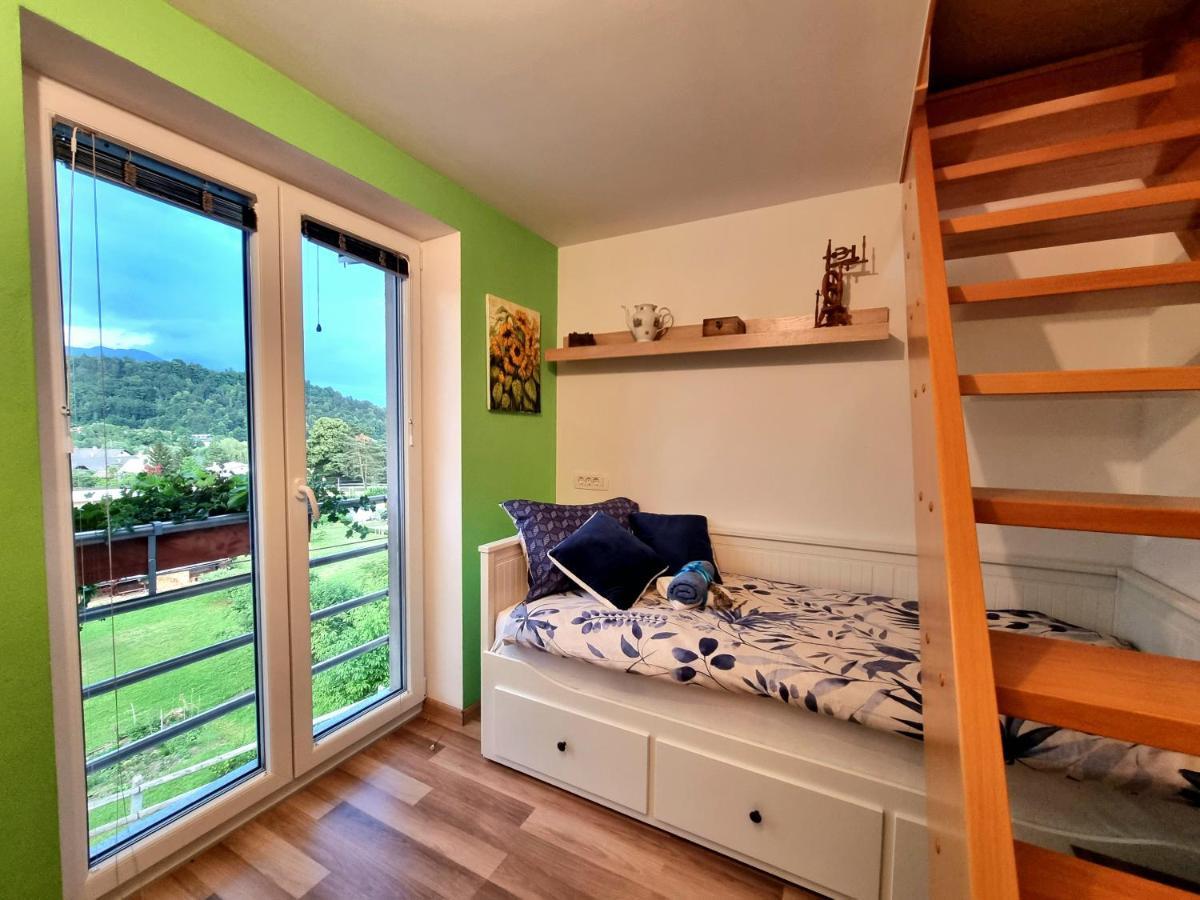 Gartnar Home -Hiska S Pridihom Domacnosti In Pogledom Na Hribe. Радовлица Экстерьер фото